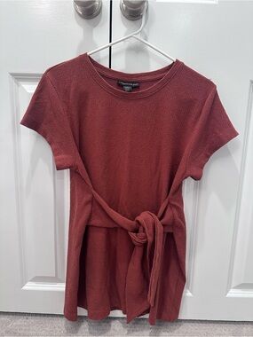 A Pea in the Pod Rust Tie Waist Maternity Top Medium Soft Knit